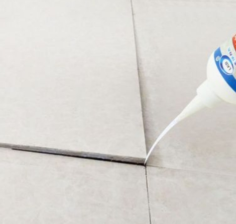 仲巴瓷砖空鼓维修公司分享卫生间瓷砖脱落的原因可能有以下几点